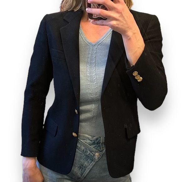 Aquascutum London Wool Blazer schoolboy fit two button women’s black jacket - Picture 1 of 13